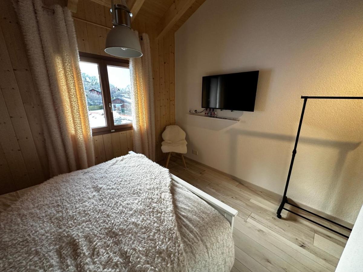Chambres D'Hotes Les Louettes A Sapinhaut Canton Du Valais Saxon エクステリア 写真